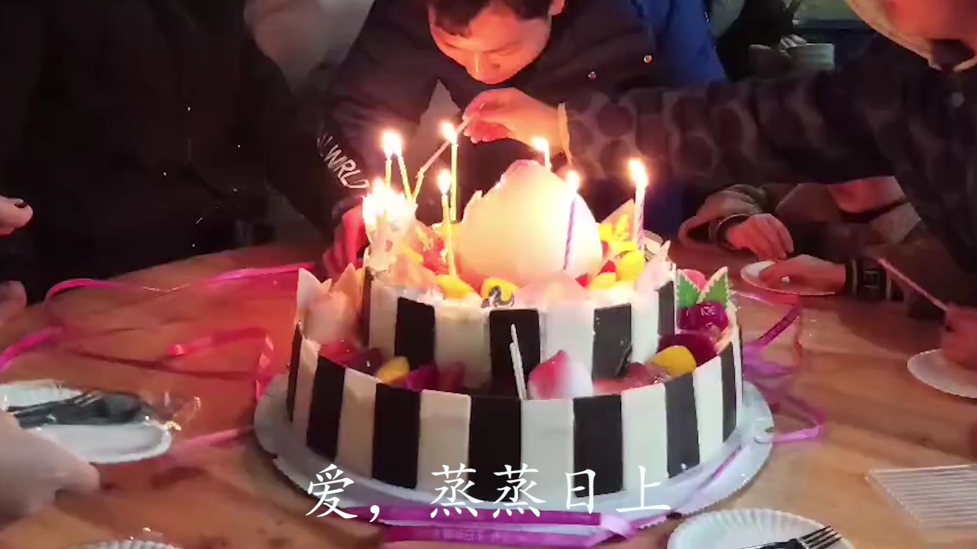 新型肺炎离我太远,但生离死别谁也别想逃。